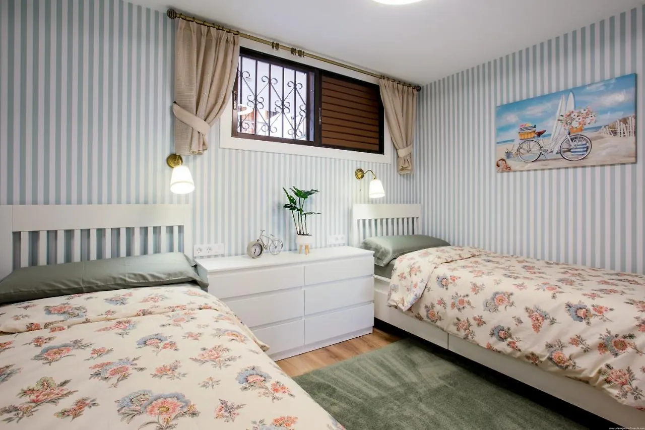 פלאייה דה לאס אמריקס Luxury Palm Tenerife 0*, פלאייה דה לאס אמריקס